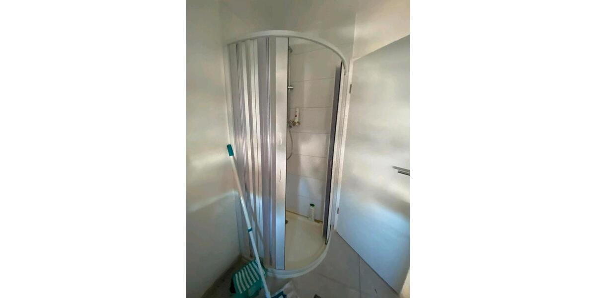 Dachgeschoßwohnung Esslingen am Neckar Oberesslingen - 1 Zimmer, 15 m&sup2;, 445&euro; | Angebot:27601471