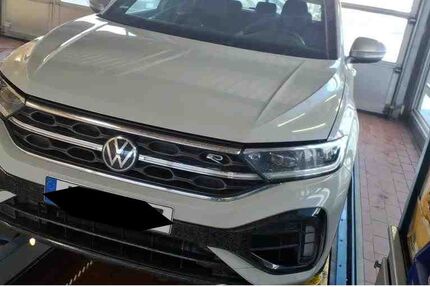 VW T-Roc 23.184 km 32.930 &euro; Stuttgart-Wangen 70188