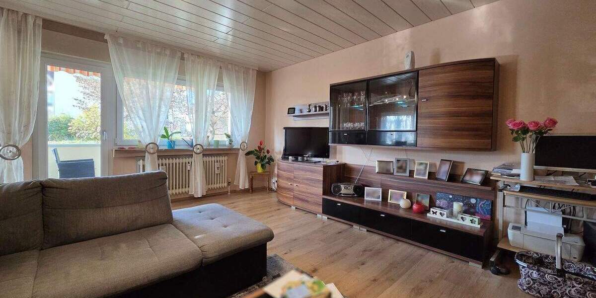 Etagenwohnung Ludwigsburg Hoheneck - 3 Zimmer, 93 m&sup2;, 336.000&euro; | Angebot:24696782
