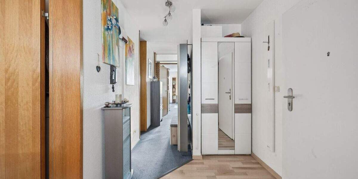 Etagenwohnung Ludwigsburg Eglosheim - 2 Zimmer, 64 m&sup2;, 219.000&euro; | Angebot:25802157