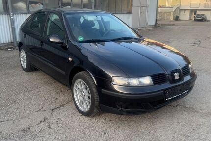 Seat Leon 140.500 km 2.399 &euro; Mühlacker 75417