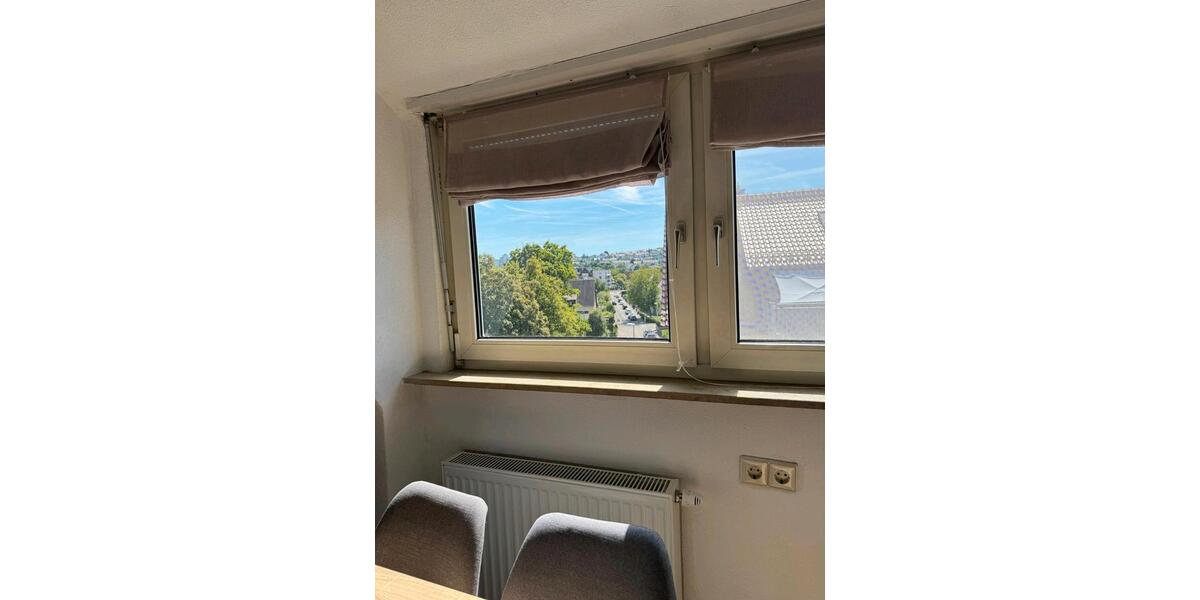 Dachgeschoßwohnung Stuttgart Feuerbach - 2.5 Zimmer, 52 m&sup2;, 1.090&euro; | Angebot:24216111