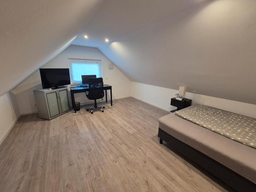 Wunderschöne 5 Zimmer Wohnung KfW 55 mit EBK und TG 2 Stellplätzen zu vermieten zimmer