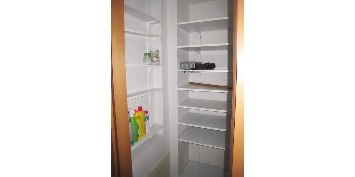 Etagenwohnung Köngen - 3 Zimmer, 82 m&sup2;, 860&euro; | Angebot:24916272