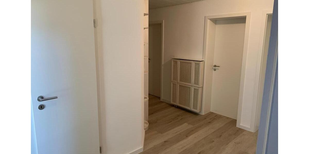 Dachgeschoßwohnung Reutlingen Sondelfingen - 4 Zimmer, 95 m&sup2;, 1.150&euro; | Angebot:24456926