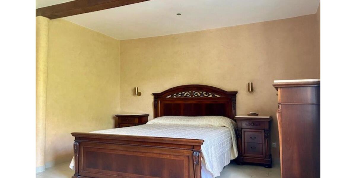 Maisonettenwohnung Metzingen - 5 Zimmer, 152 m&sup2;, 1.700&euro; | Angebot:24142093