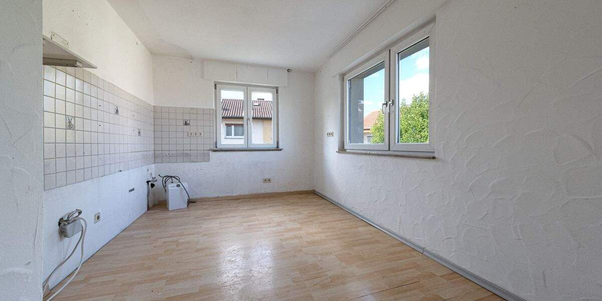 Mehrfamilienhaus, Wohnhaus Sindelfingen Darmsheim - 8 Zimmer, 193 m&sup2;, 749.000&euro; | Angebot:25694984