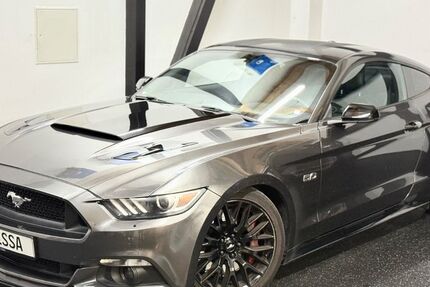 Ford Mustang 83.000 km 26.999 &euro; Illingen 75428