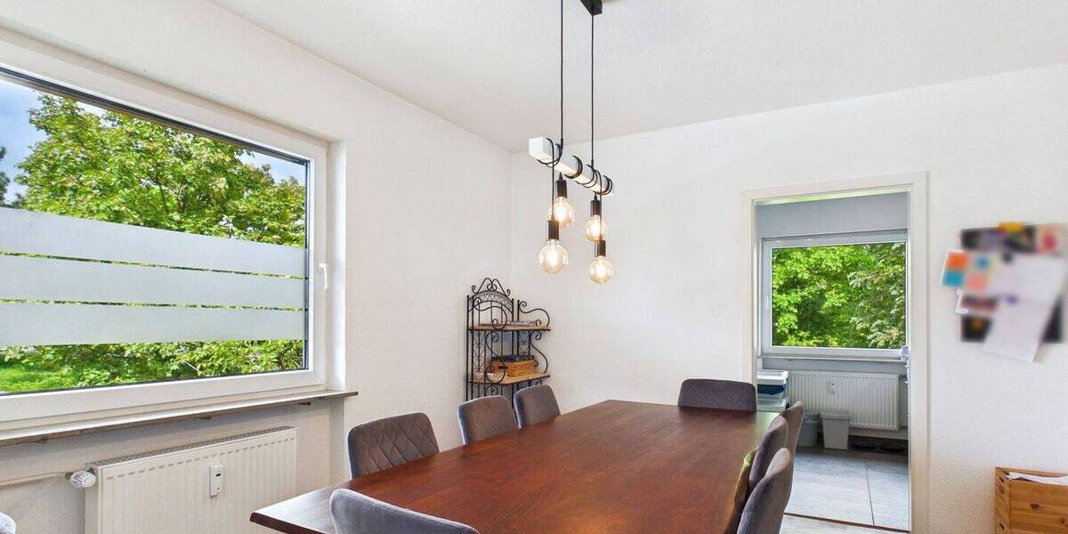 Etagenwohnung Leonberg - 3 Zimmer, 93 m&sup2;, 349.000&euro; | Angebot:26879142