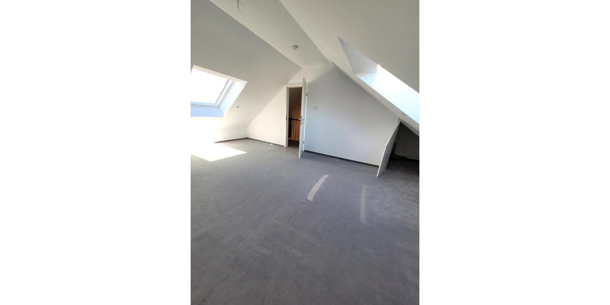 Maisonettenwohnung Sindelfingen - 3.5 Zimmer, 98 m&sup2;, 439.000&euro; | Angebot:25959642