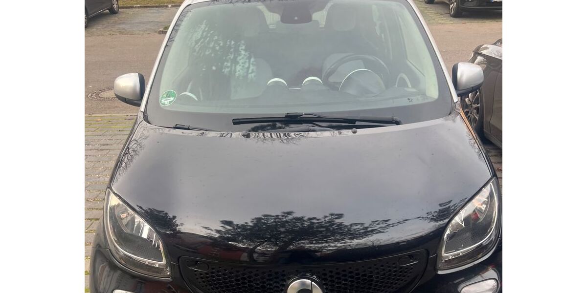 Smart ForFour 142.500 km 5.349 &euro; Stuttgart 70378