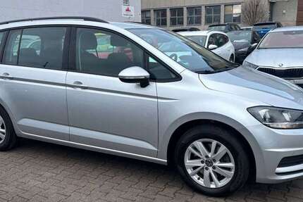 VW Touran 39.929 km 25.950 &euro; Nufringen 71154