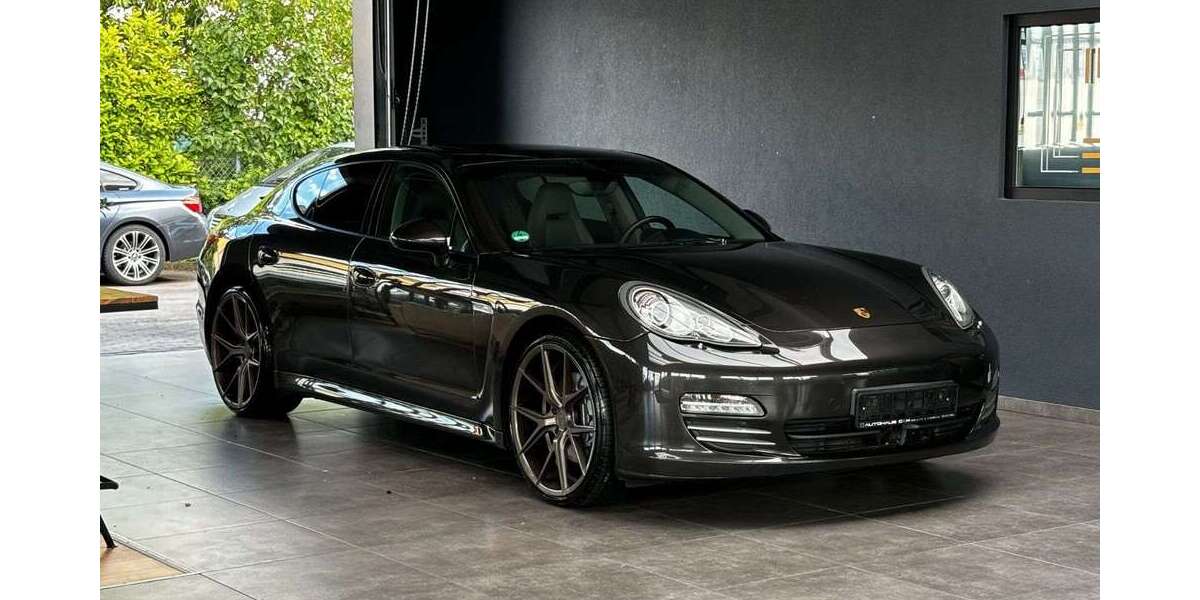 Porsche Panamera 119.000 km 29.999 &euro; Gäufelden 71126