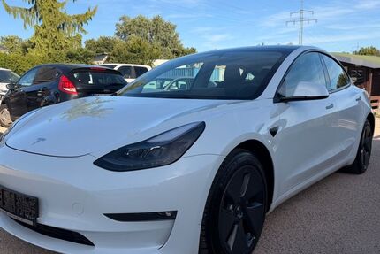 Tesla Model 3 42.680 km 31.990 &euro; Magstadt 71106