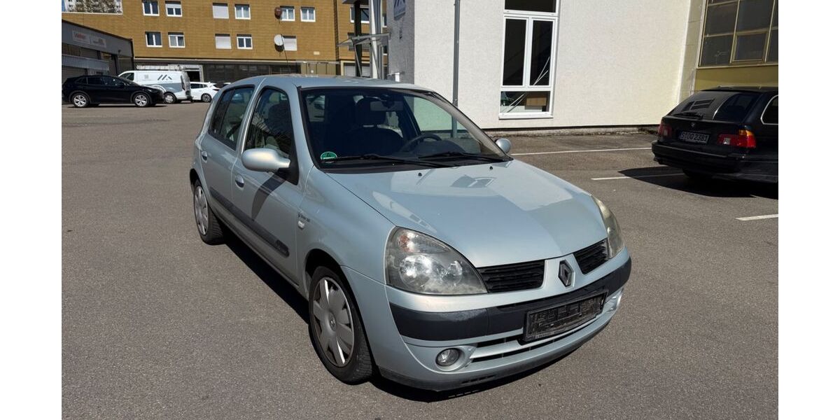 Renault Clio 139.000 km 2.350 &euro; Möglingen 71696