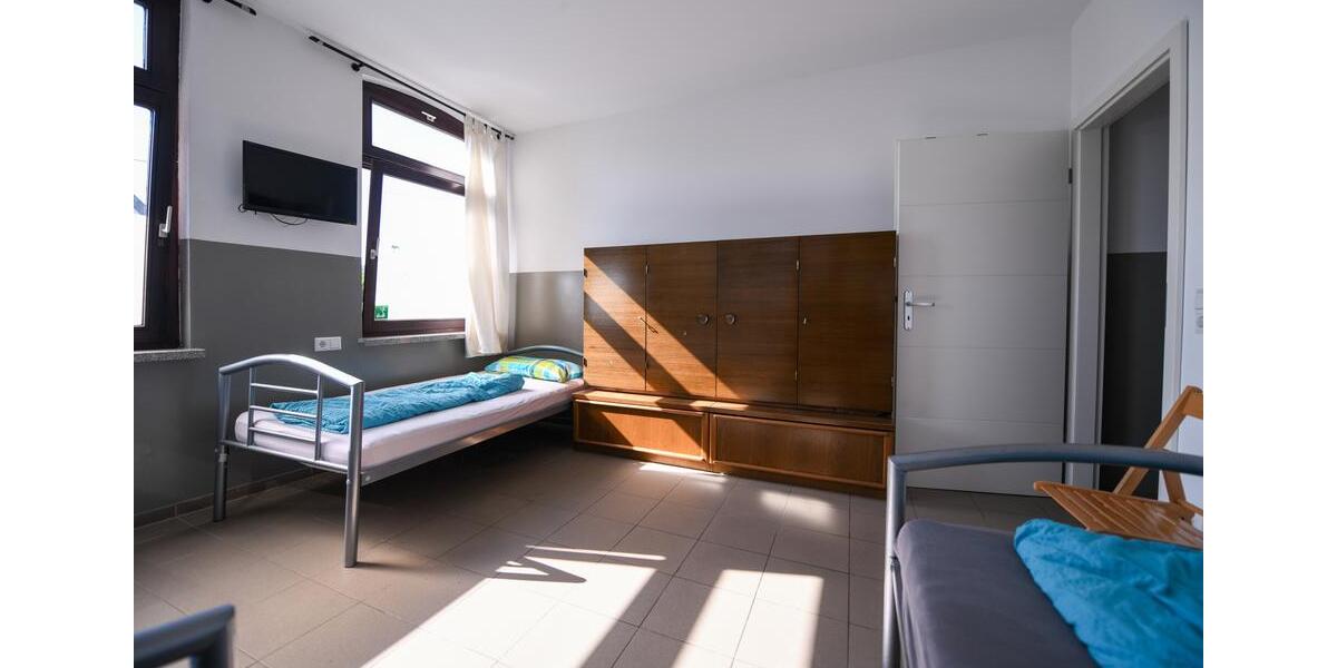 Mehrfamilienhaus, Wohnhaus Reutlingen Reutlingen-Betzingen - 18 Zimmer, 460 m&sup2;, 6.000&euro; | Angebot:24245162