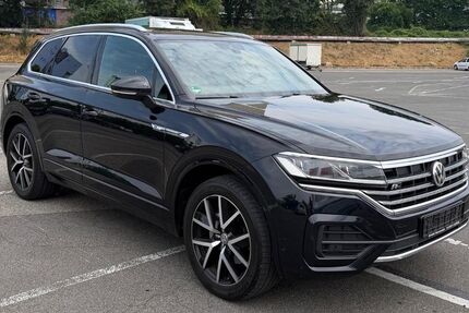 VW Touareg 195.000 km 29.590 &euro; Stuttgart 70374