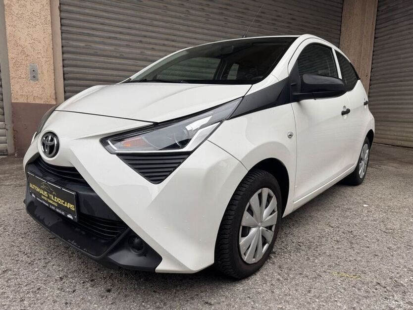 Aygo (X)