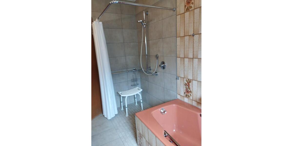 Erdgeschoßwohnung Nagold - 3 Zimmer, 95 m&sup2;, 1.050&euro; | Angebot:27604404