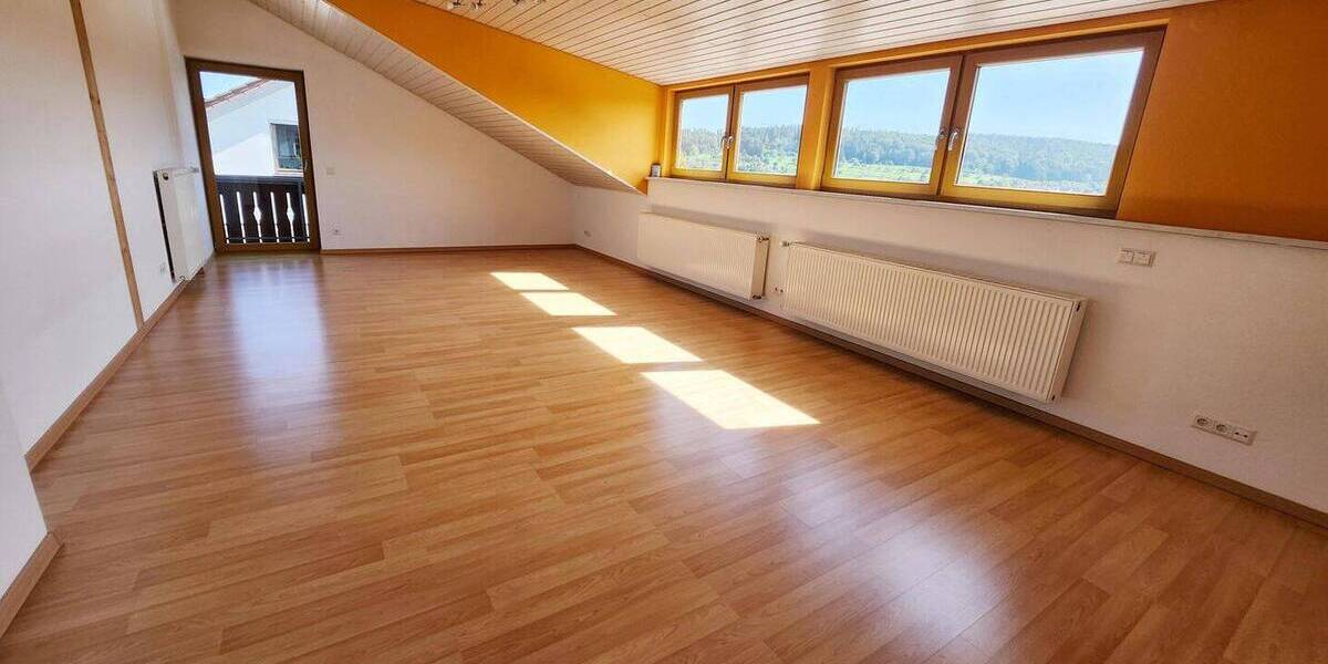 Etagenwohnung Calw Stammheim - 2 Zimmer, 80 m&sup2;, 800&euro; | Angebot:25929582