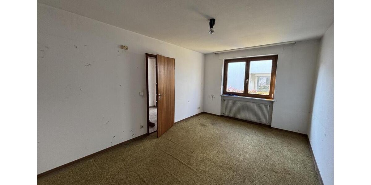 Bungalow Waiblingen Beinstein - 5.5 Zimmer, 156 m&sup2;, 2.050&euro; | Angebot:25541205