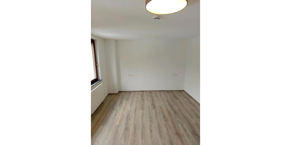 Etagenwohnung Rohrdorf - 3 Zimmer, 80 m&sup2;, 950&euro; | Angebot:26604033
