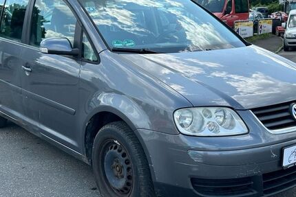 VW Touran 278.000 km 1.150 € Wendlingen 73240