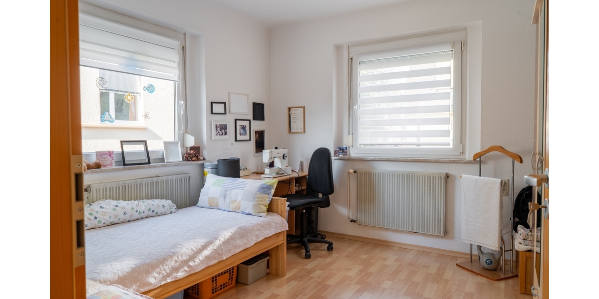 85 m² Wohnglück: 4-Zimmer-Wohnung mit Stellplatz - 4- Fellbach | Angebot:27616485