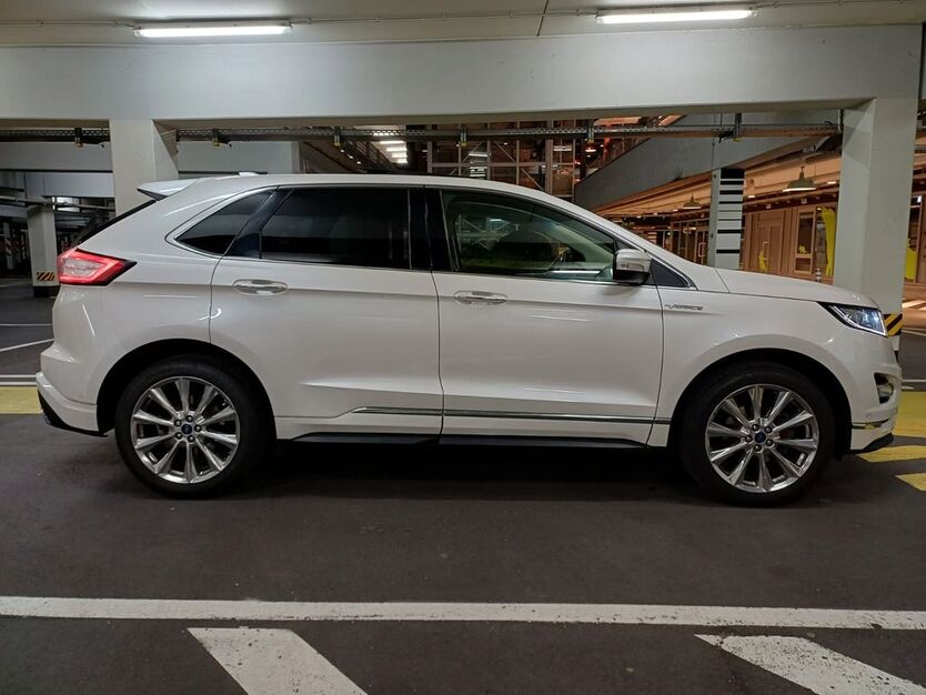 Ford Edge 125.000 km 19.900 € Esslingen am Neckar 73733