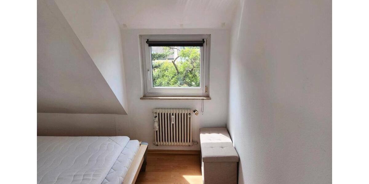 Dachgeschoßwohnung Stuttgart Neuwirtshaus - 1.5 Zimmer, 38 m&sup2;, 695&euro; | Angebot:26469715