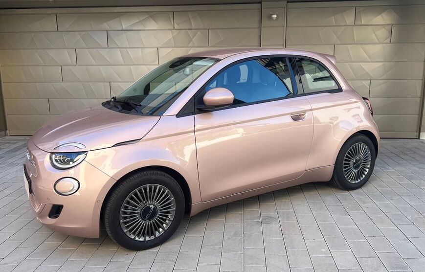 Fiat 500e 3.900 km 26.500 € Gerlingen 70839