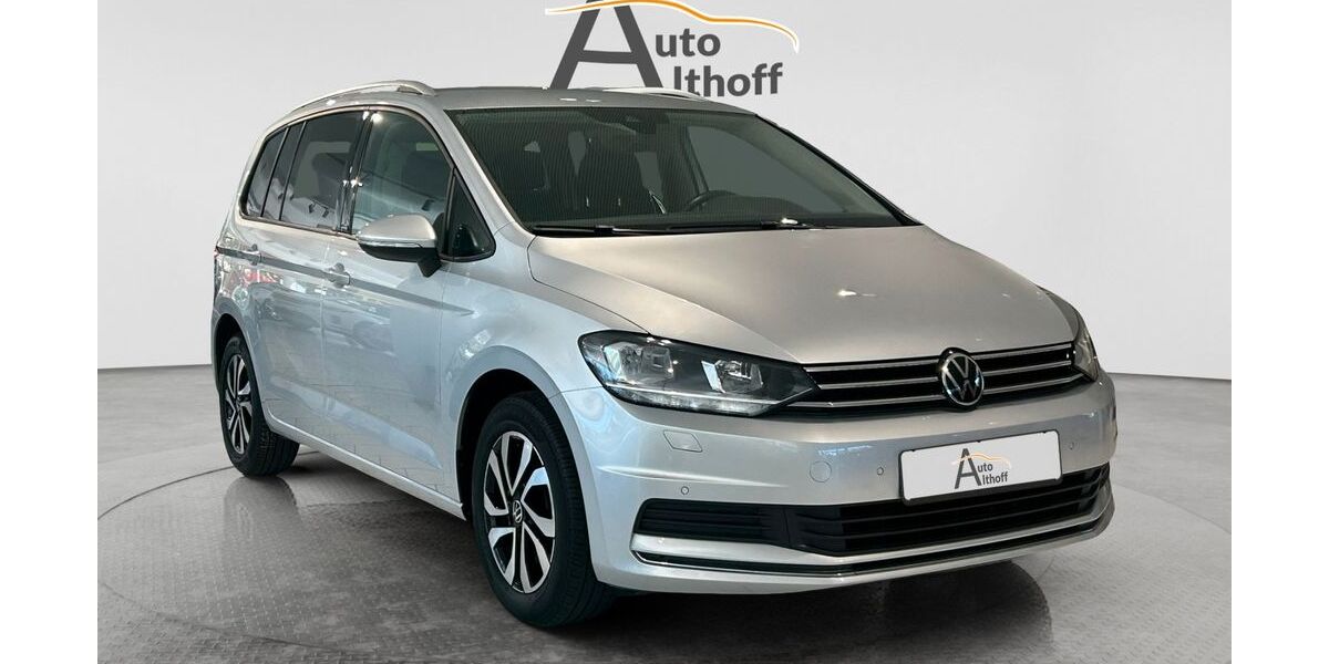VW Touran 108.600 km 22.999 &euro; Stuttgart 70195
