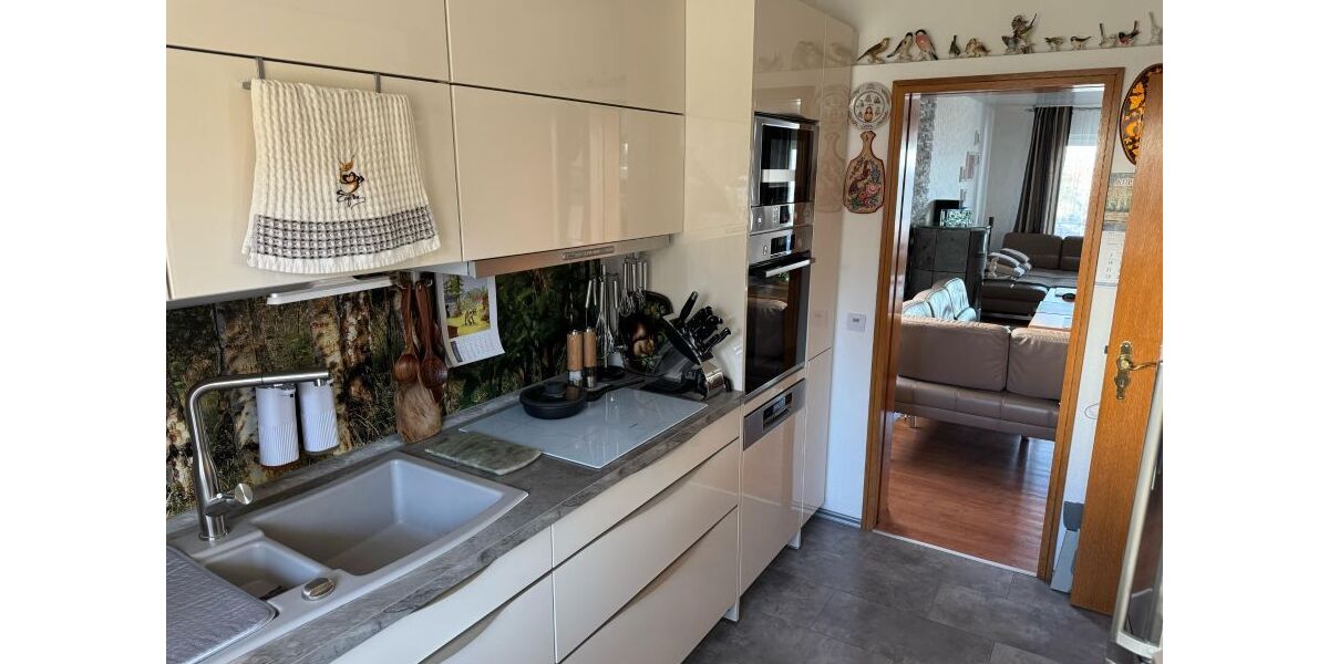 Provisionsfrei* Reiheneckhaus mit Einliegerwohnung von Privat in Herrenberg - Brahmsstraße - Reihenendhaus Herrenberg Herrenberg (Stadt) | Angebot:26973289