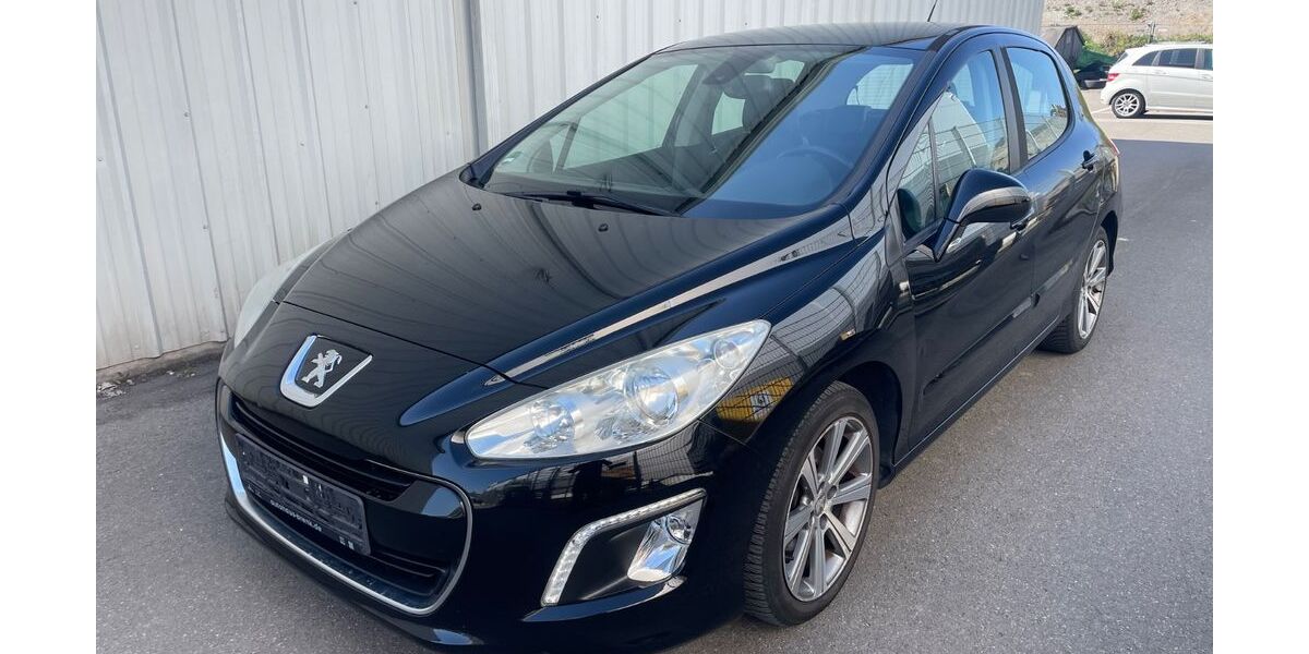 Peugeot 308 155.000 km 2.690 &euro; Böblingen 71034