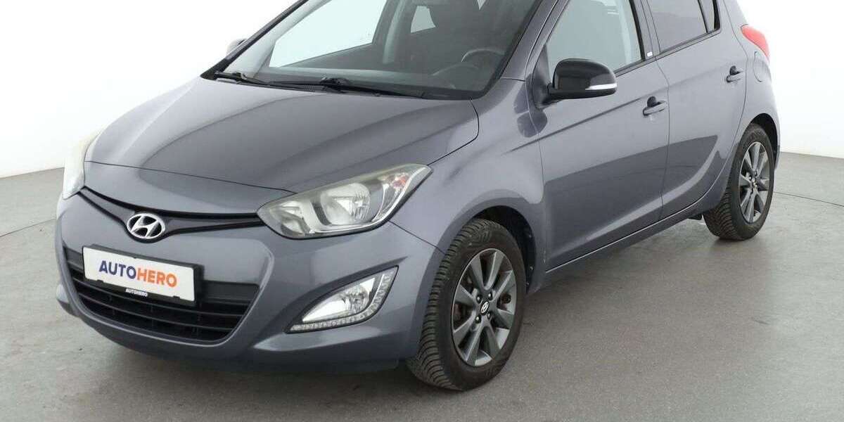 Hyundai i20 72.648 km 7.250 &euro; Stuttgart 70195