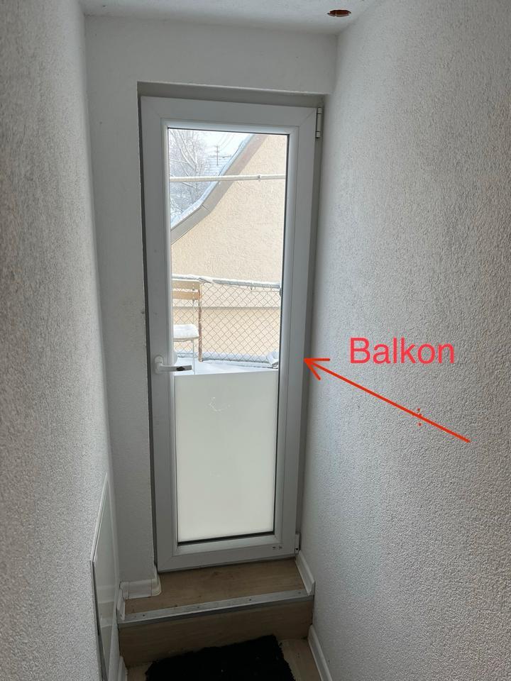 2 Zimmer WG Wohnung in Kusterdingen – zentrale Lage, ca. 40 m²