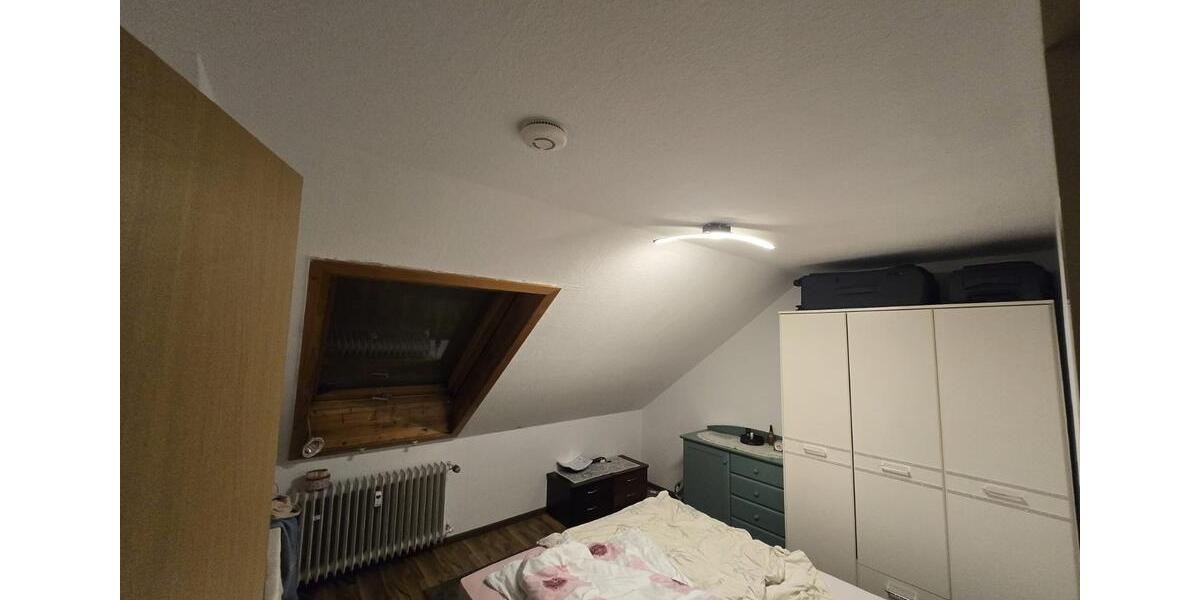 Dachgeschoßwohnung Leonberg - 4 Zimmer, 61 m&sup2;, 259.000&euro; | Angebot:25791428
