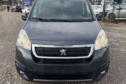 Peugeot Partner 150.000 km 7.999 &euro; Stuttgart 70376