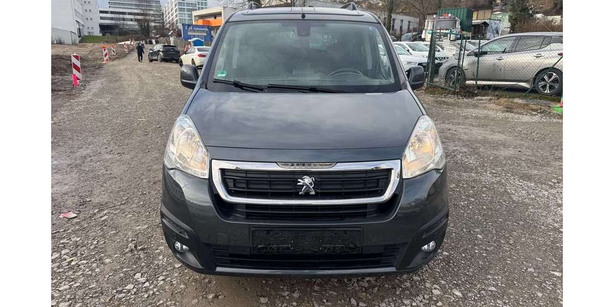Peugeot Partner 150.000 km 7.999 &euro; Stuttgart 70376
