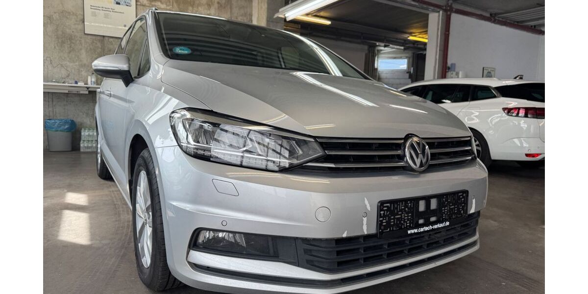 VW Touran 238.300 km 11.900 &euro; Fellbach bei Stuttgart 70736