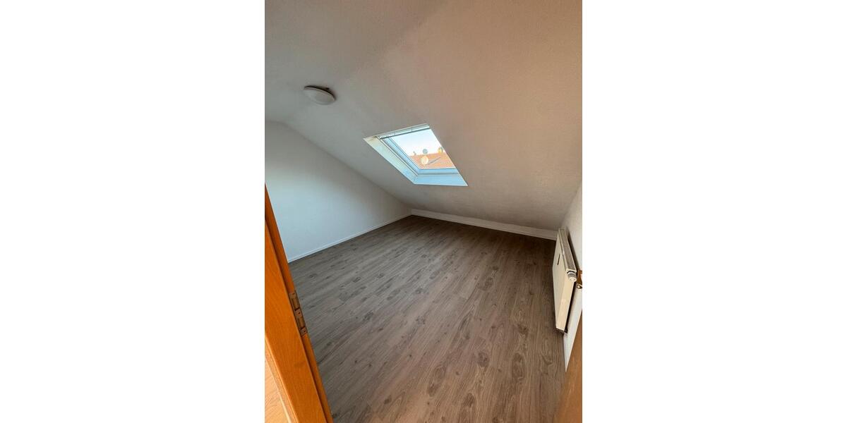 Etagenwohnung Ostfildern - 3 Zimmer, 75 m&sup2;, 1.300&euro; | Angebot:27564808