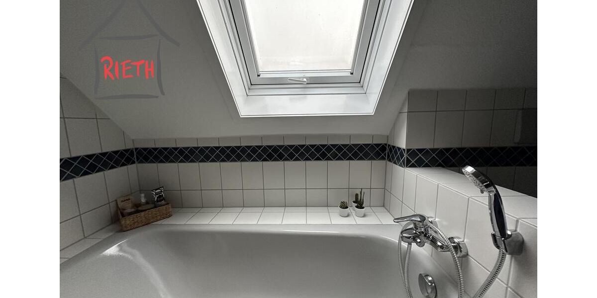 * Maisonette mit Loggia und TG in Ludwigsburg-Hoheneck * 3 zimmer