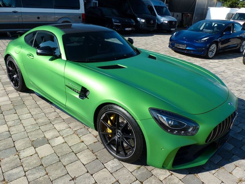 AMG GT R