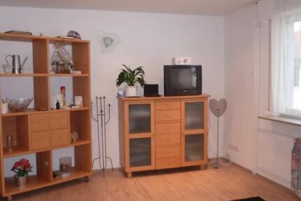 Senioren Aufgepasst - schöne Wohnung mit Gartenanteil ! 2 zimmer