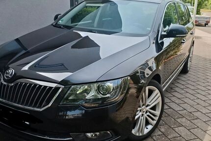 Skoda Superb 172.000 km 10.500 &euro; Pforzheim 75175