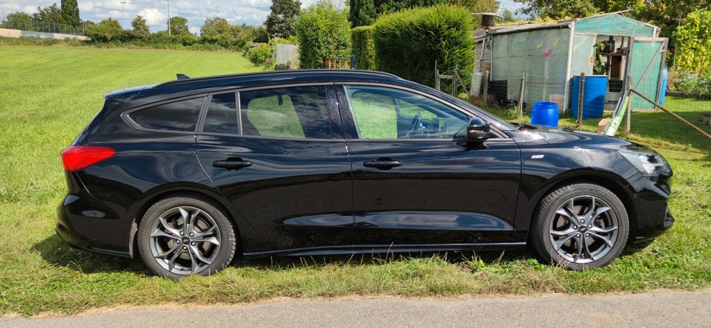 Ford Focus 133.000 km 12.999 &euro; Bietigheim-Bissingen 74321