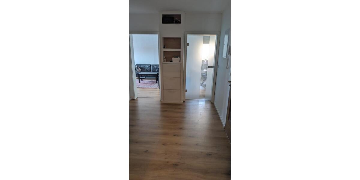 Etagenwohnung Leonberg - 4 Zimmer, 86 m&sup2;, 1.350&euro; | Angebot:26271069