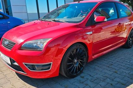 Ford Focus 195.000 km 5.990 &euro; Reutlingen 72766
