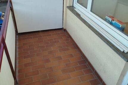 Wohnung Stuttgart Luginsland - 1 Zimmer, 28 m&sup2;, 110.000&euro; | Angebot:24803430