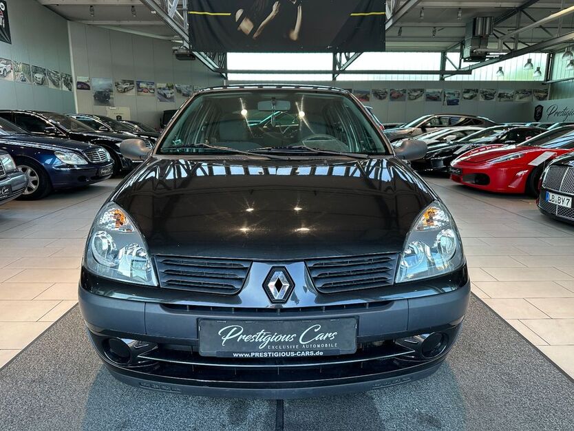 Renault Clio 200.000 km 1.949 € Ludwigsburg 71638